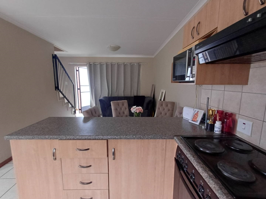 2 Bedroom Property for Sale in Hillside Free State